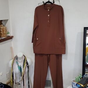 Bob Mackie 2 Piece Leisure Pantsuit in Brown Size L